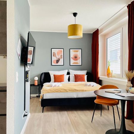 Klassen Stay - Exklusives Apartment Am Hbf - Kueche, Netflix, Kingsizebett コブレンツ エクステリア 写真