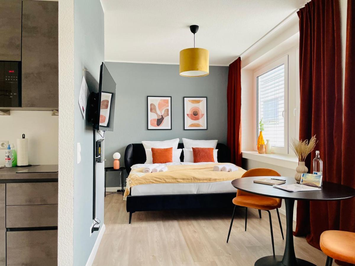 Klassen Stay - Exklusives Apartment Am Hbf - Kueche, Netflix, Kingsizebett コブレンツ エクステリア 写真